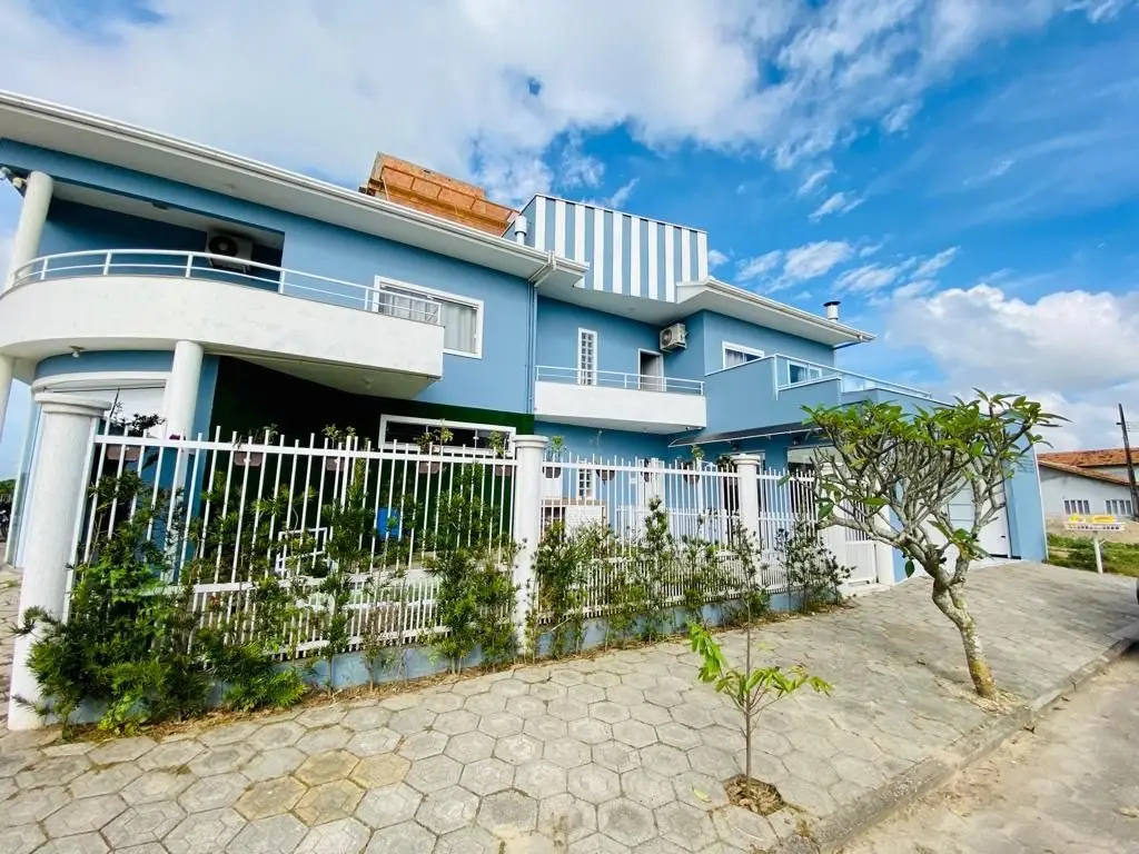 Casa 5 quartos à venda em Meia Praia, Navegantes — Casa em Meia Praia — Navegantes · Cód. 167